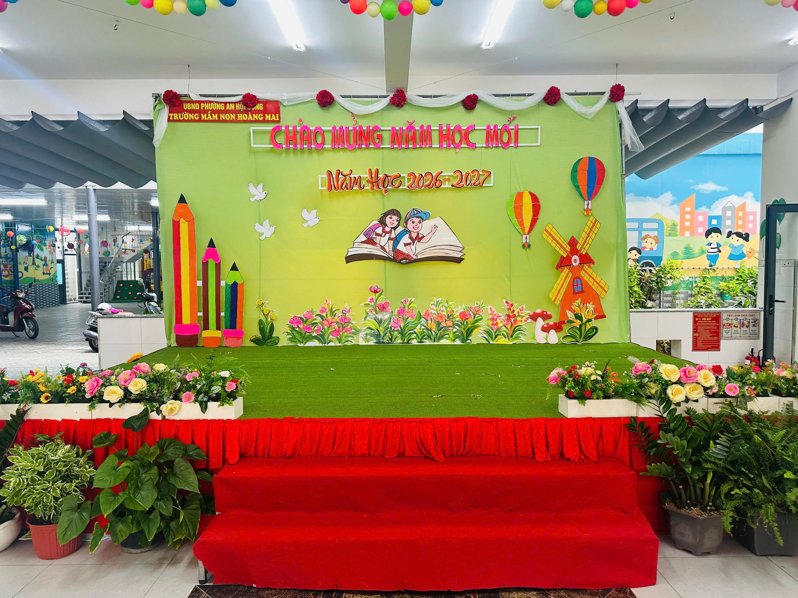 TRƯỜNG MẦM NON HOÀNG MAI CHÀO ĐÓN NĂM HỌC MỚI: 2026-2027 1788512068948 211468697116604069 g4186313984011647314 a8bb00a43de8484adfe0a42178452abe